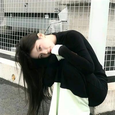 镜中秘影